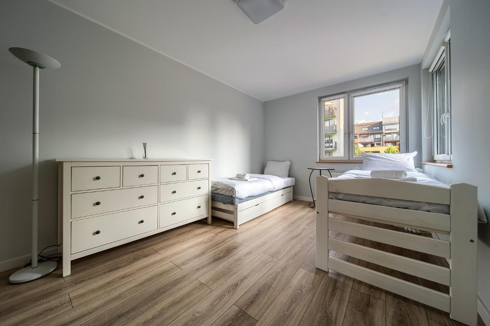 Babiego Lata Spacious Apartment