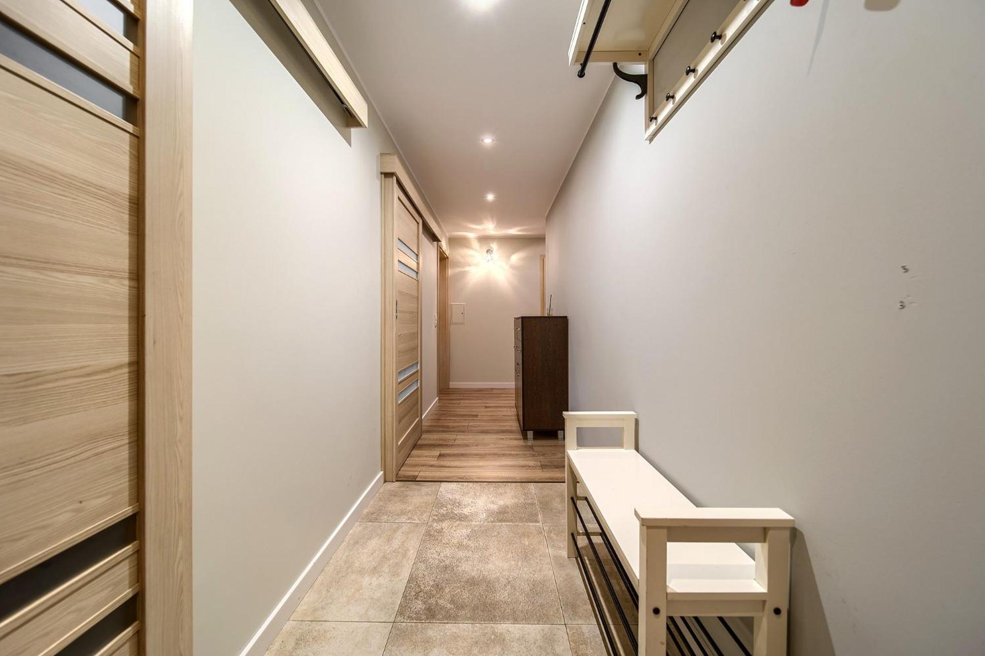 Babiego Lata Spacious Apartment Wroclaw