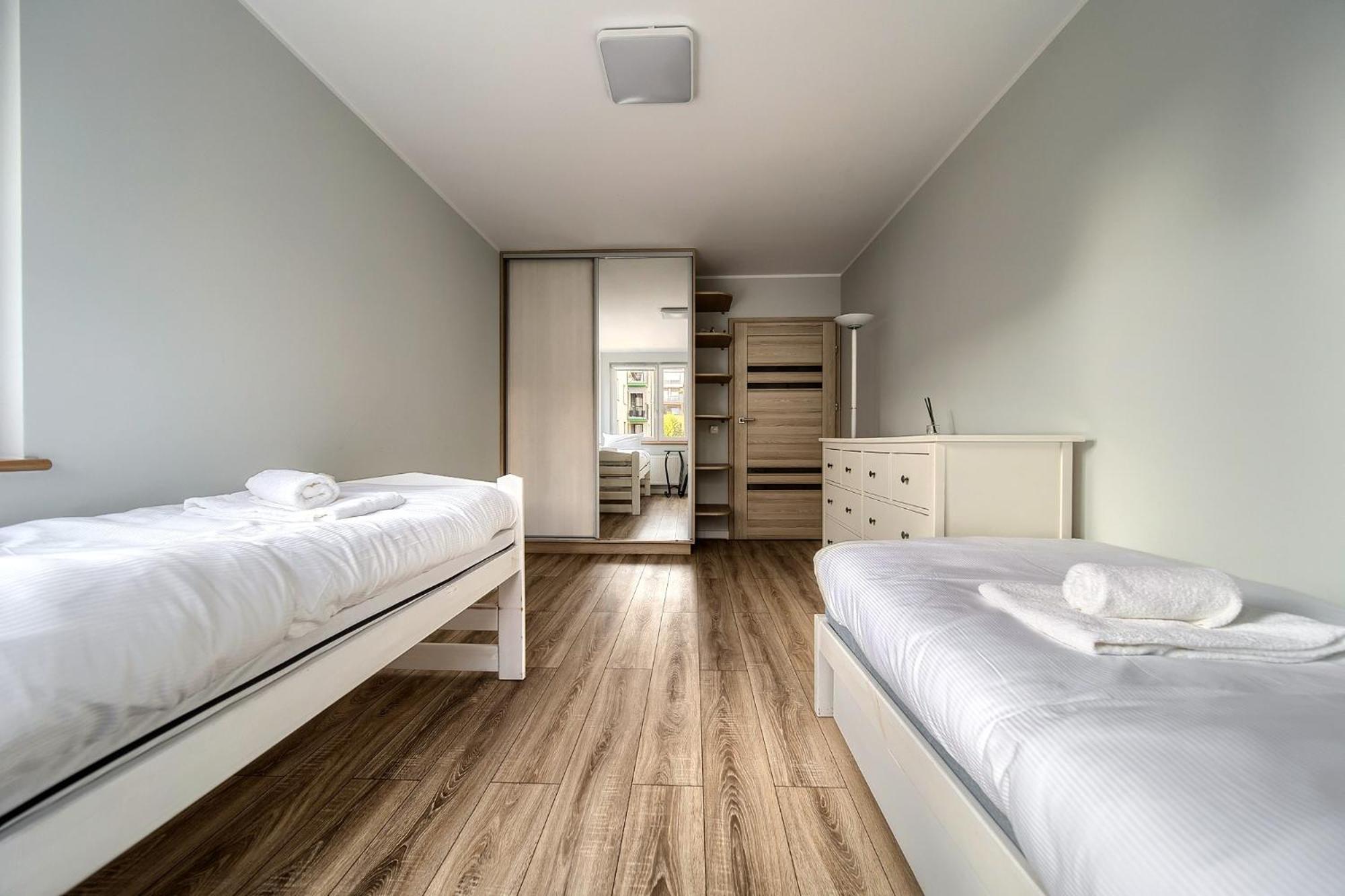 Babiego Lata Spacious Apartment *