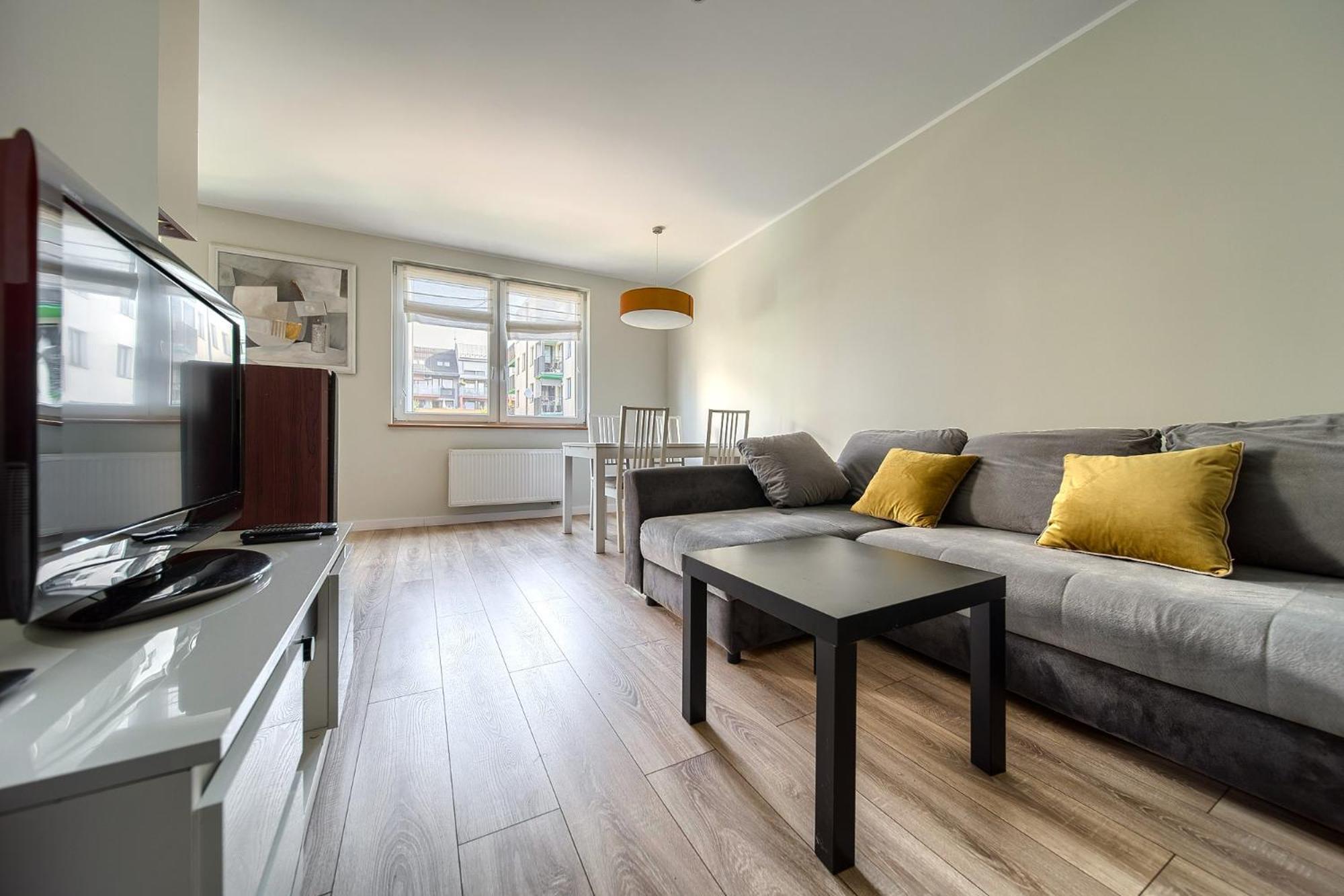 Babiego Lata Spacious Apartment